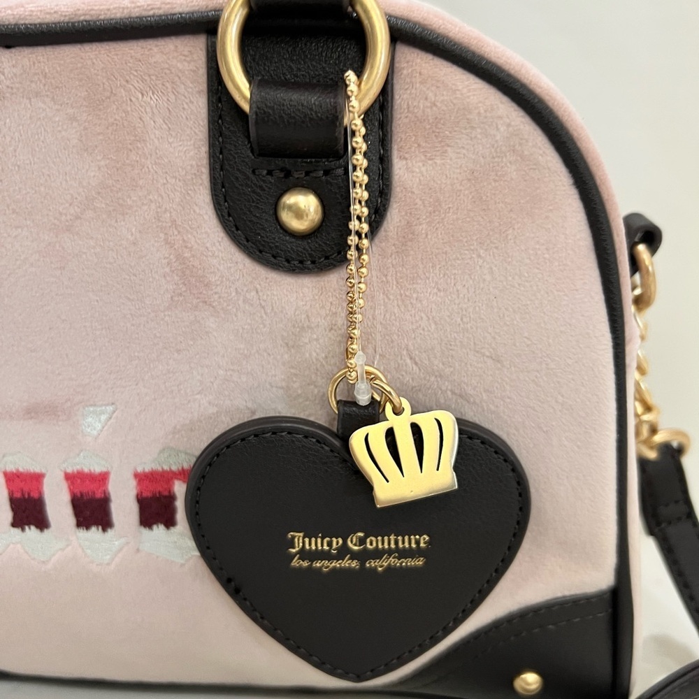 JUICY COUTURE SOFT PINK SATCHEL WITH BLACK ACCENTS - Picture 3 of 13